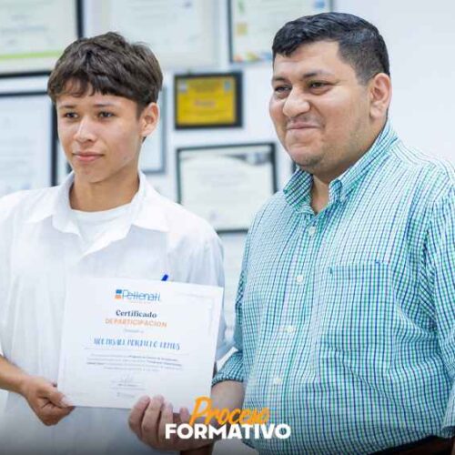 Jóvenes salvadoreños participan en actividades del Proceso Formativo para acceder a becas de la Dirección de Integración, abriendo oportunidades educativas en el país. Foto: Dirección de Integración 