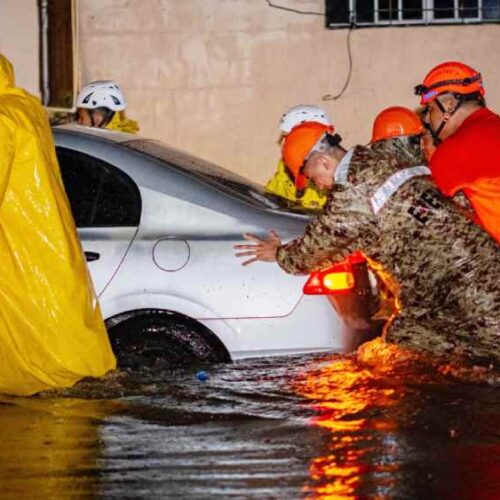 Protección Civil de El Salvador atiende emergencias por fuertes lluvias en varias zonas del país, manteniendo monitoreo constante. Foto: Procivil