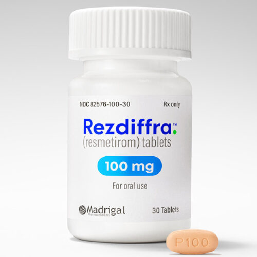 Imagen de un frasco del medicamento Rezdiffra, el primer tratamiento aprobado para el hígado graso. Foto: Madrigal Pharmaceuticals / BioWorld.