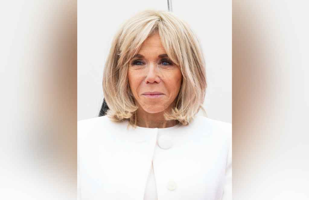 El presidente Emmanuel Macron y su esposa Brigitte, quienes han interpuesto una demanda por difamación en EE.UU. buscando defender su reputación ante acusaciones falsas. Foto: Quirinale.it