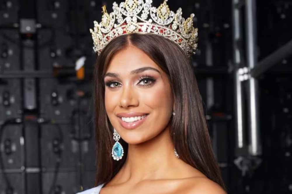 Lina Luaces, Miss Universe Cuba 2025, junto a su tía Thalía. Foto: Redes sociales