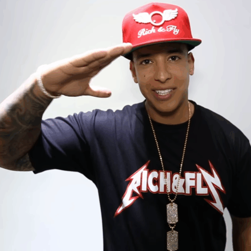 Daddy Yankee comparte un mensaje de paz y fe en medio de su polémica demanda. Foto: Daddy Yankee – Meet and Greet DYArmy Cali, Colombia / CC BY-SA 3.0 (Wikimedia Commons)).