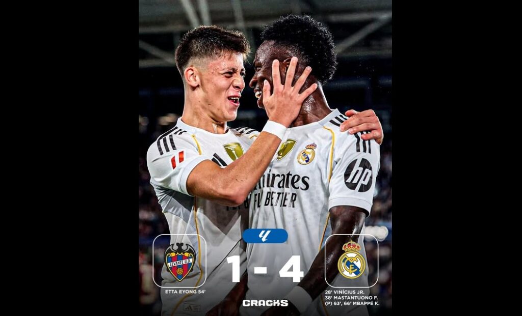 Kylian Mbappé celebra su doblete junto a sus compañeros tras la goleada 4-1 del Real Madrid sobre el Levante en el Santiago Bernabéu. Foto: Cortesía.