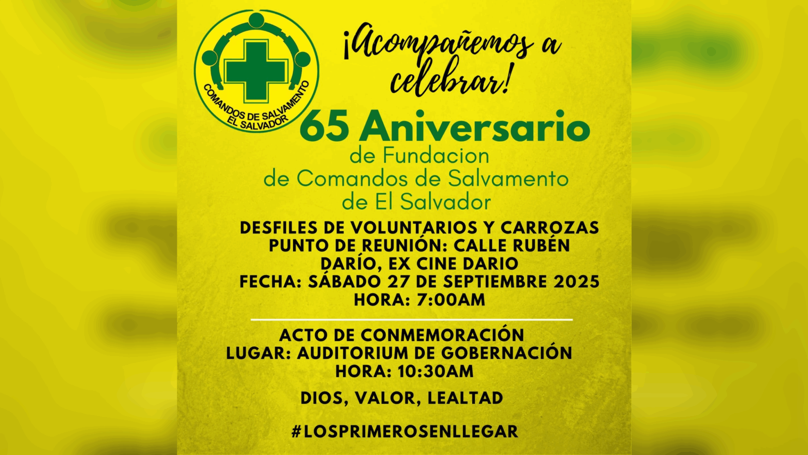 Voluntarios de Comandos de Salvamento marchan en el desfile del 65 aniversario, reafirmando su compromiso con El Salvador. Foto: Comandos de salvamento.