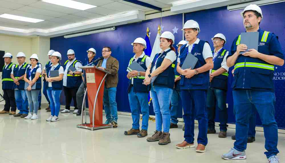 Inspectores del Ministerio de Trabajo supervisan que el aguinaldo adelantado se pague íntegro y sin reducciones. Los trabajadores pueden denunciar irregularidades hasta el 20 de diciembre. Archivo.