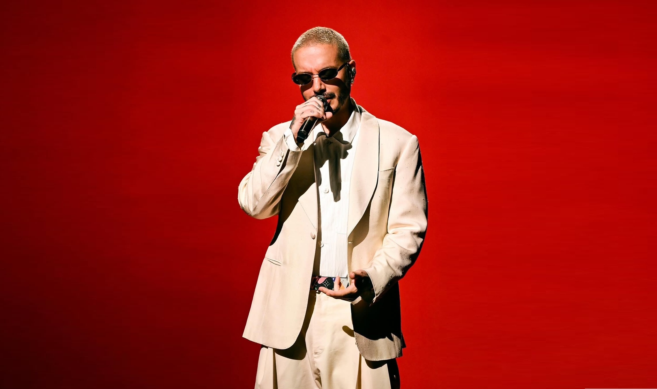J Balvin participa en la campaña de Equinox para promover la paz mental en el Día Mundial de la Salud Mental. Foto: @Jbalvin