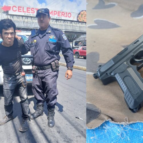 Agente de la Policía Nacional Civil con el detenido que amenazaba a ciudadanos con un arma de plástico. Foto: @PNCSV.
