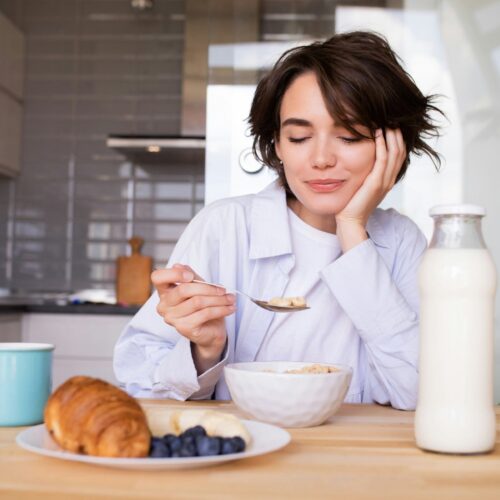 La ciencia recomienda hábitos para un día ideal y un corazón saludable: alimentación, ejercicio y descanso. #SaludCardiaca #Bienestar