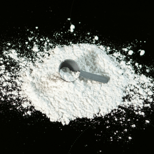 La creatina es un suplemento natural que mejora el rendimiento físico y puede ser consumido por personas sanas. Foto: Aleksander Saks