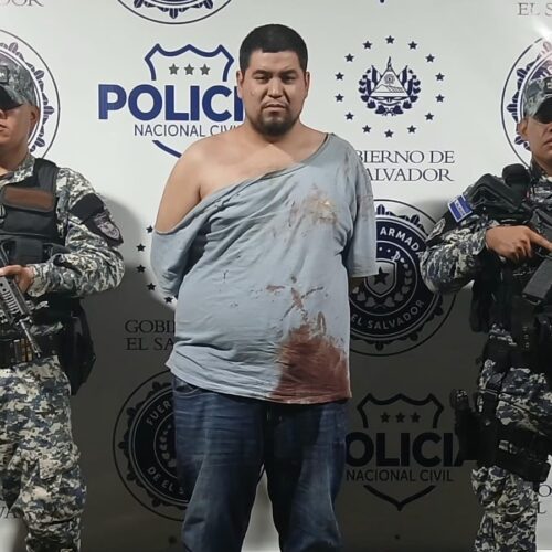 Nelson Adilson Orellana Araujo, detenido por agresión con cuchillo a su hermana en Ilopango, San Salvador. Foto: @PNCSV.