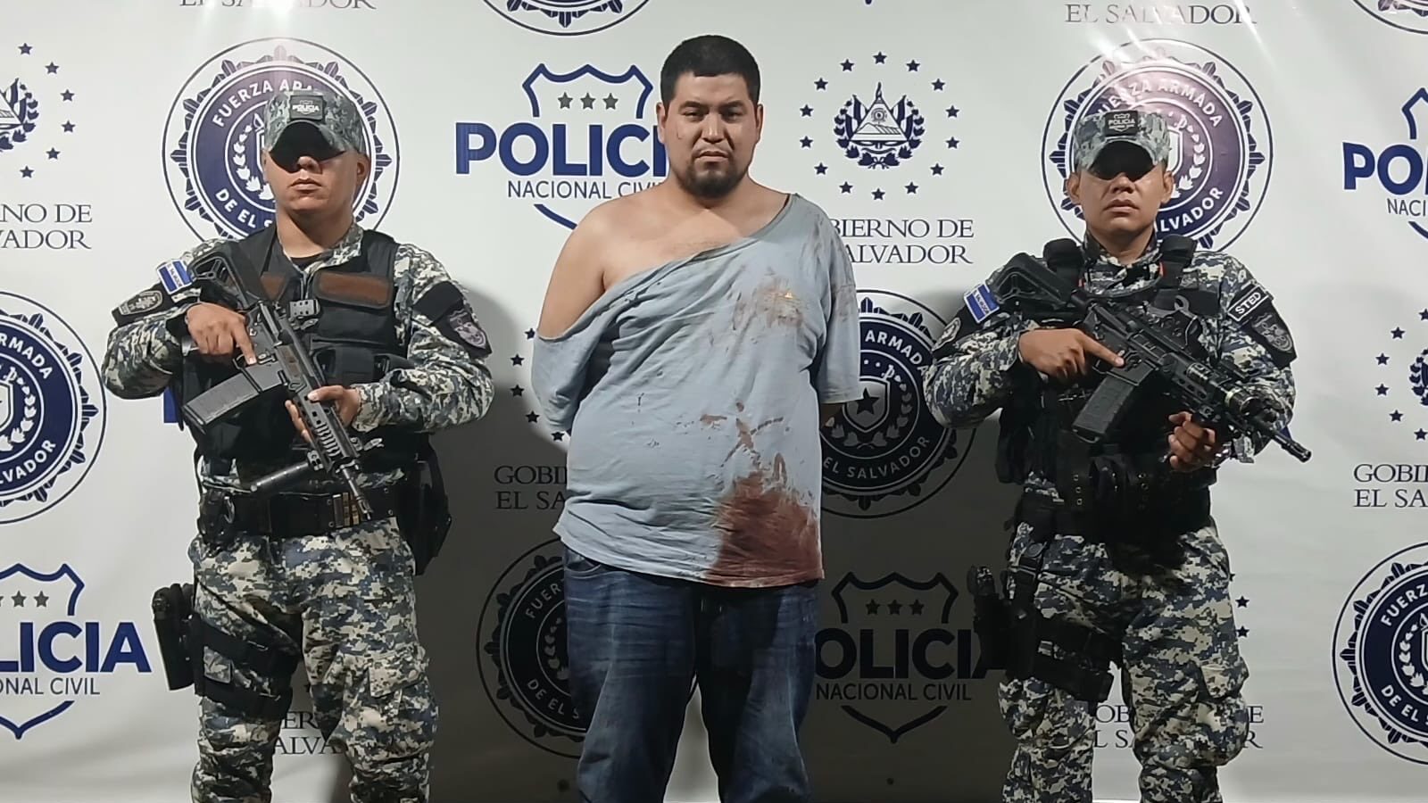 Nelson Adilson Orellana Araujo, detenido por agresión con cuchillo a su hermana en Ilopango, San Salvador. Foto: @PNCSV.