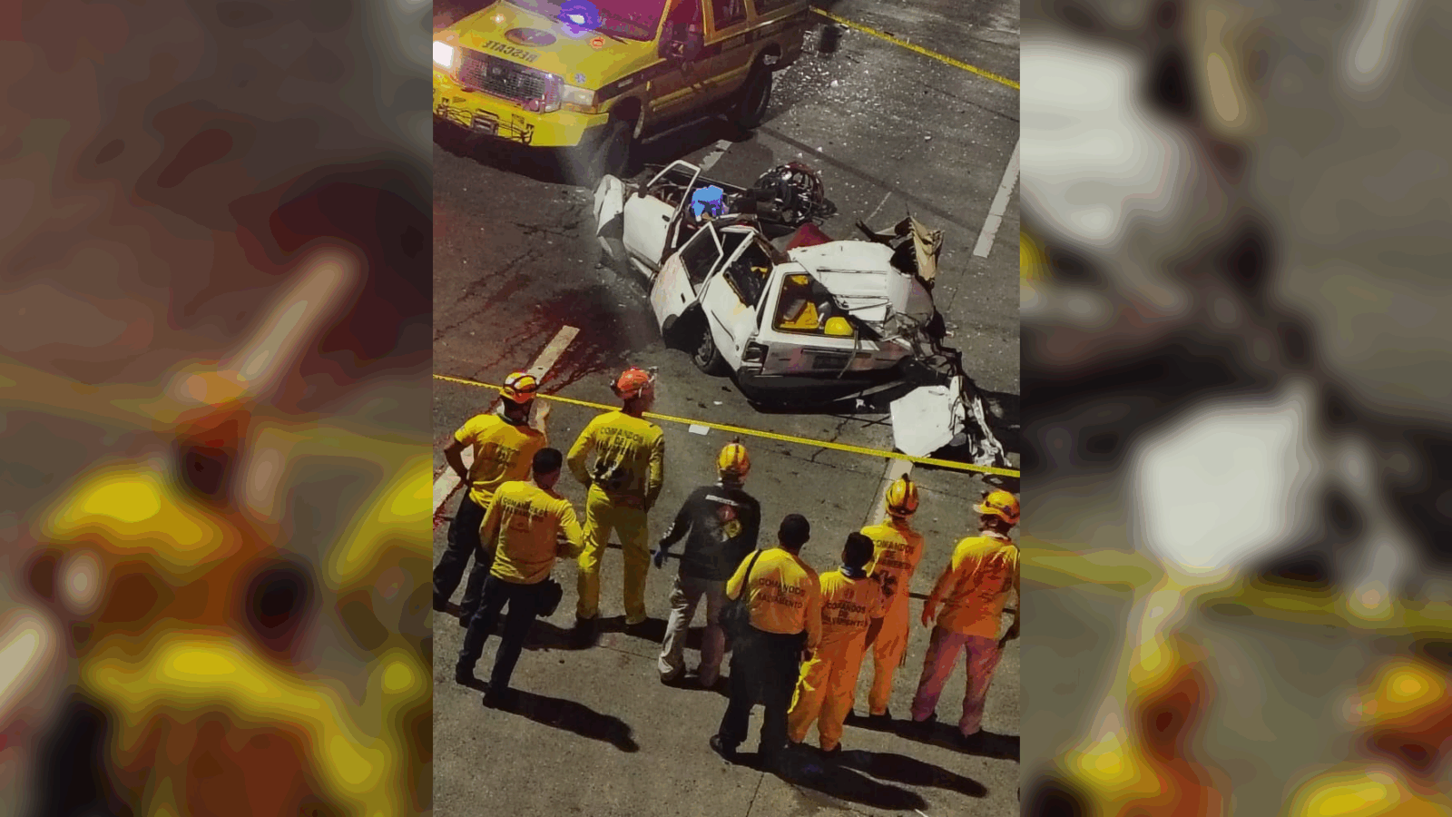 Comandos de Salvamento realiza rescate con equipo hidráulico tras accidente en Carretera a Comalapa. Foto: Comandos de Salvamento.
