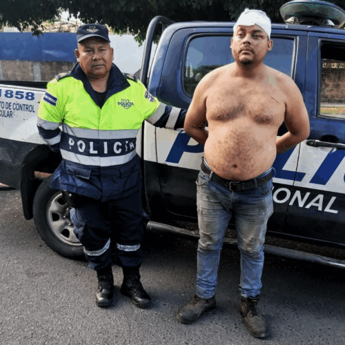 Javier Francisco Solórzano, detenido por la PNC tras causar accidente fatal en Carretera a Comalapa con 191° de alcohol. Foto: @PNCSV.