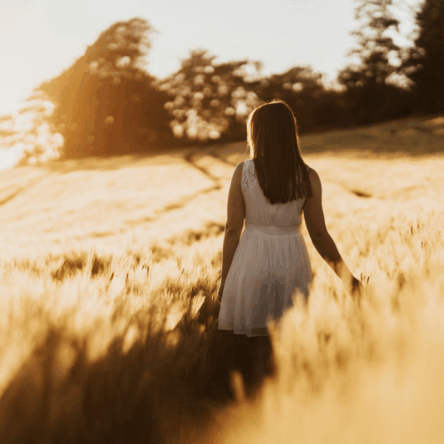 Los introvertidos pueden disfrutar de una vida larga y saludable con hábitos y relaciones adecuadas. Foto: Unplash / Sebastian Mark