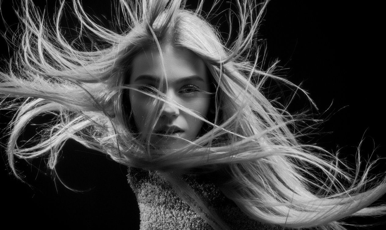 El cabello es un indicador clave de la salud general, según estudios recientes. Foto: Pexels / Alexander Krivitskiy