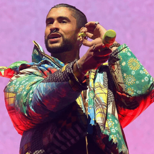 Bad Bunny, el artista puertorriqueño que pasará de trabajar en un supermercado a ser estrella del Super Bowl LX. Foto: Getty Images