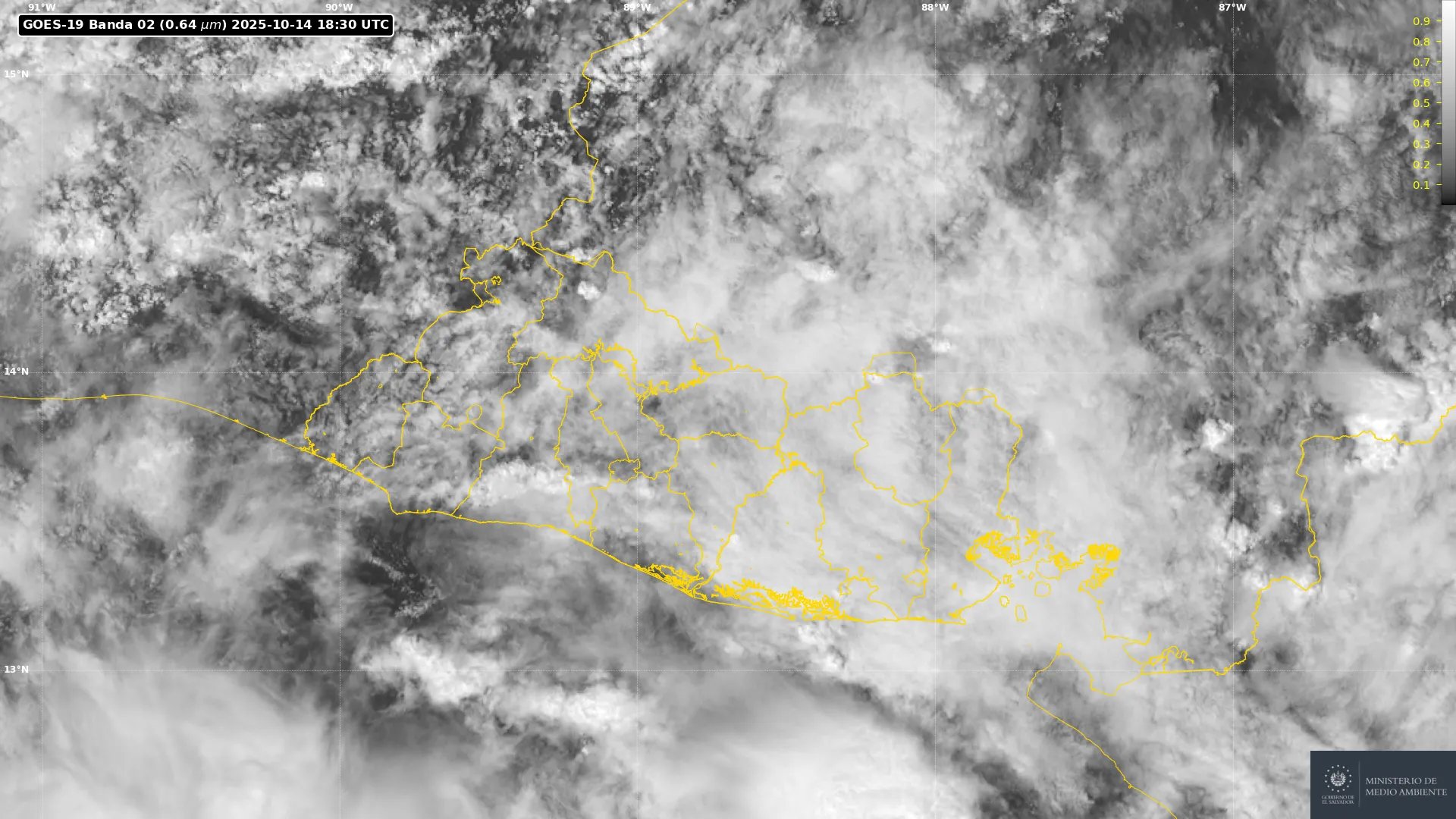 Imagen satelital muestra el cielo nublado sobre El Salvador, con pronóstico de lluvias y tormentas intensas. Foto: @MedioAmbienteSV