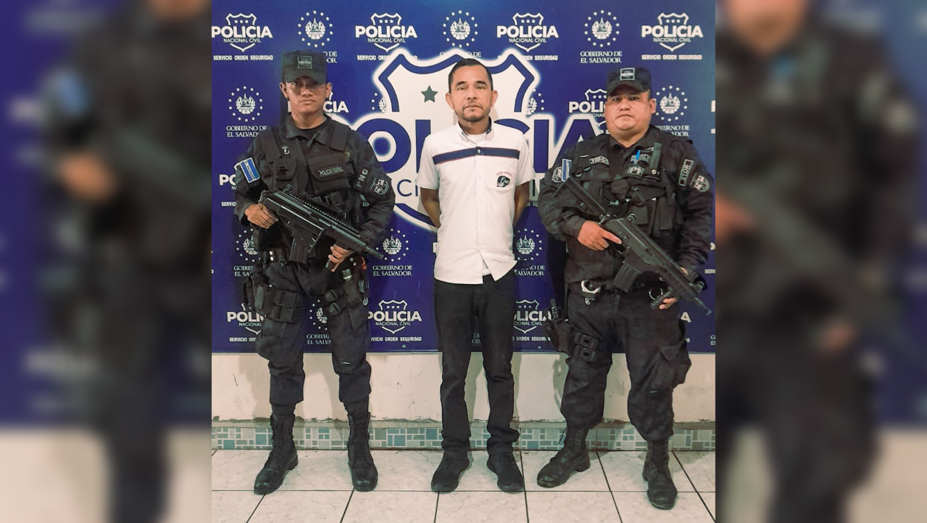 Filadelfo Alberto Álvarez, conductor de la ruta 304, detenido por apuñalar a un motorista de la ruta 324 en La Unión. Foto: PNC