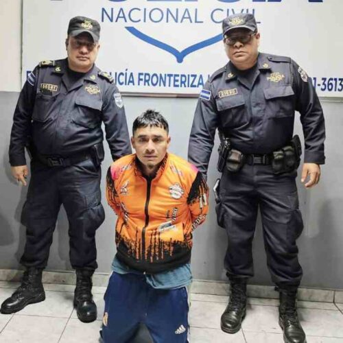 Pedro Herminio Portillo, alias "Aguacate", líder de la MS-13, fue extraditado a El Salvador. Enfrentará cargos por homicidio agravado en San Miguel. Foto: PNC de El Salvador