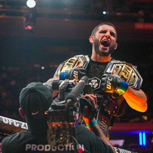 Islam Makhachev hizo lo impensable en #UFC322: se consagró bicampeón welter y ligero de la UFC, empatando el récord de 16 triunfos consecutivos de Anderson Silva. La noche en el Madison Square Garden fue un caos de KO y controversia. Foto: UFC / @ufc