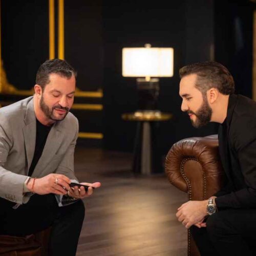 El lanzamiento de la Doctor App marca un hito en El Salvador, combinando tecnología de Google Cloud y la visión gubernamental para llevar atención médica gratuita y de calidad a todo el país. Foto: Presidencia de la República.