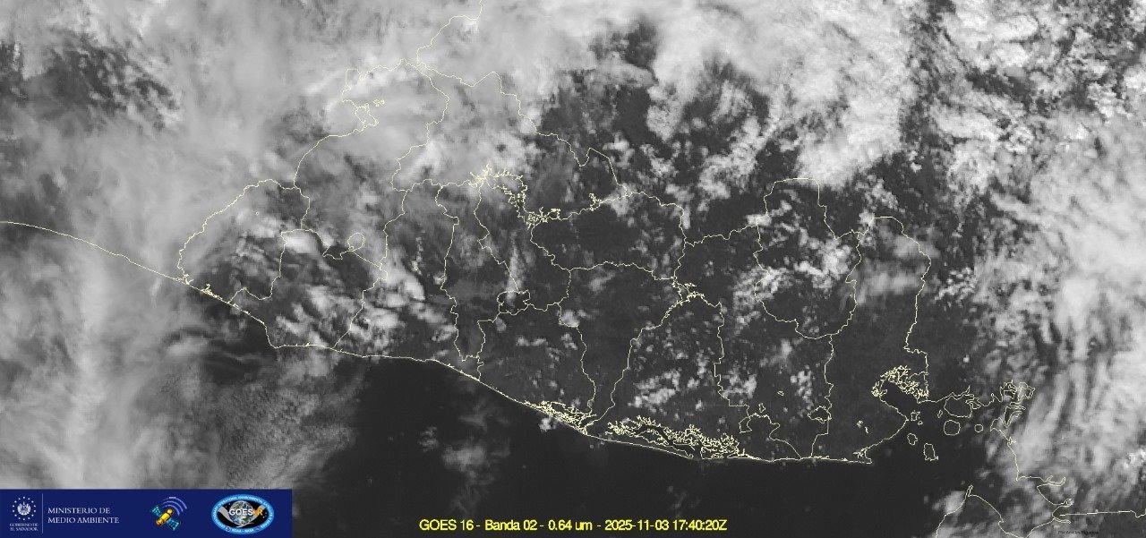Imagen satelital del MARN que muestra la nubosidad y la dirección de los vientos Nortes que afectarán El Salvador esta tarde. Foto: @MedioAmbienteSV