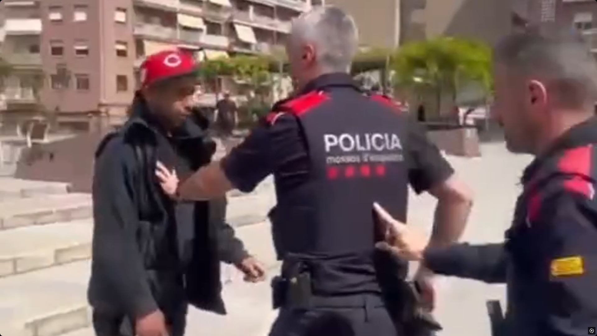 Detienen al padre de Lamine Yamal por agredir un stand de Vox en Barcelona. Foto: Cortesía.