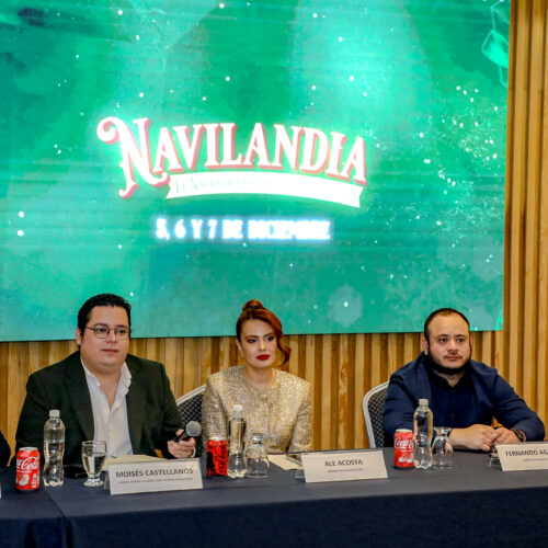Familias disfrutan de Navilandia en el Parque Natural Puerta del Diablo, con luces, música y nieve artificial. Evento gratuito del 5 al 7 de diciembre. Foto: ISTU.