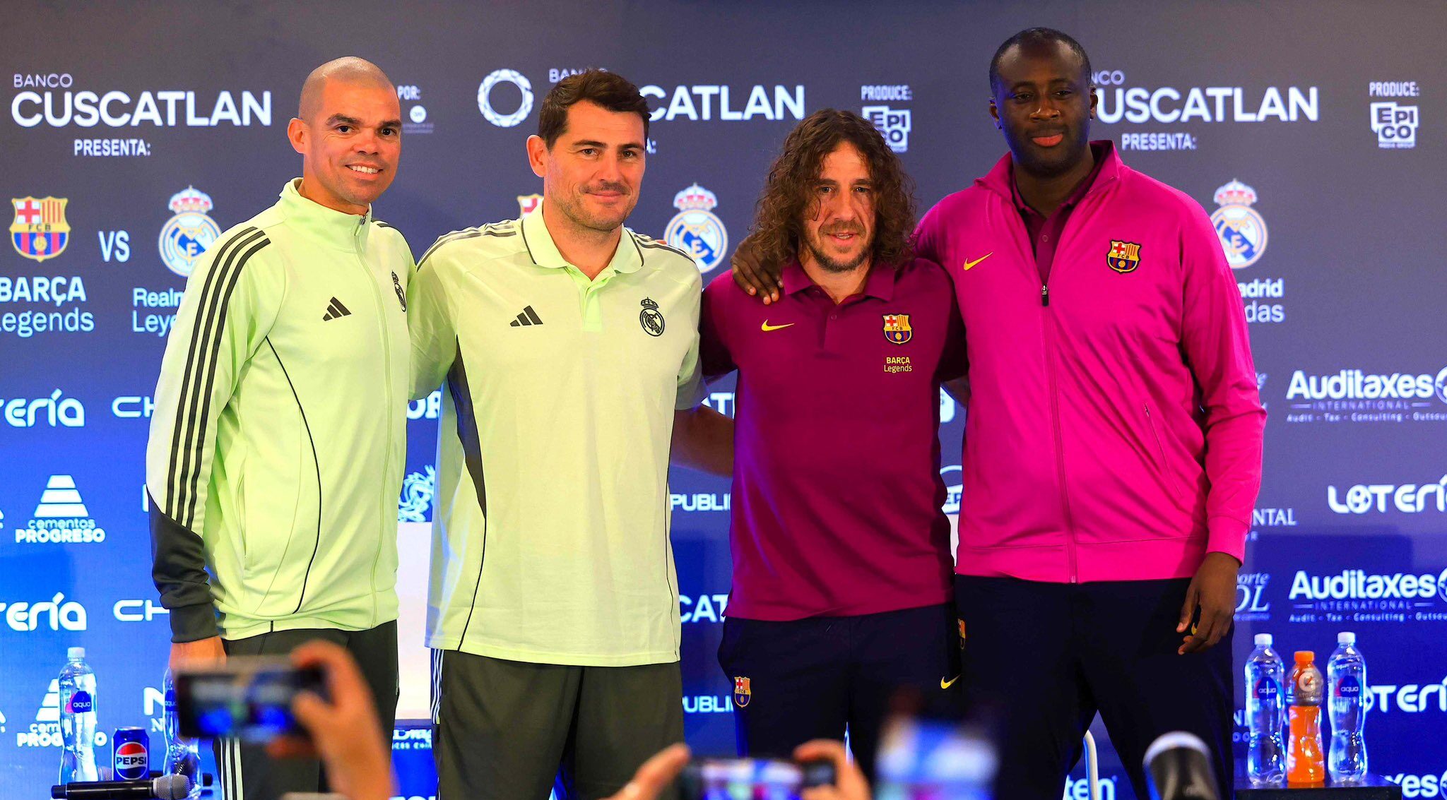 Pepe, exjugador del Real Madrid, durante la conferencia de prensa del Clásico de Leyendas. Foto: @indeselsalvador