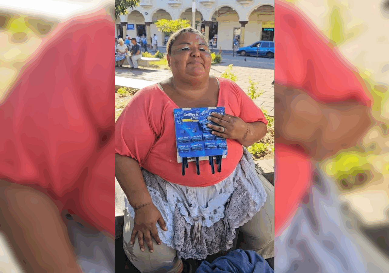 La vendedora de prestobarbas mostró su visa para EE.UU. y agradeció a sus seguidores por el apoyo. "Gracias a Dios me la dieron", expresó emocionada. Foto: Cortesía.