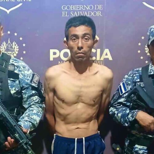 Tragedia en Cabañas: la PNC reporta un homicidio en Sensuntepeque de un adulto mayor que recibió múltiples lesiones con arma blanca. El responsable fue capturado y el móvil se vincula a una disputa pasional bajo efectos del alcohol. Foto: PNC