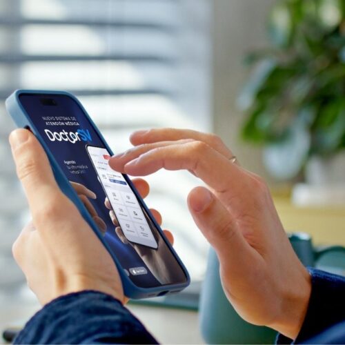 DoctorSV, la aplicación de atención médica con IA, habilita su servicio para el grupo de 41 a 50 años, cubriendo ahora de 18 a 50. Conoce los detalles de esta expansión en el acceso a la telesalud en El Salvador.