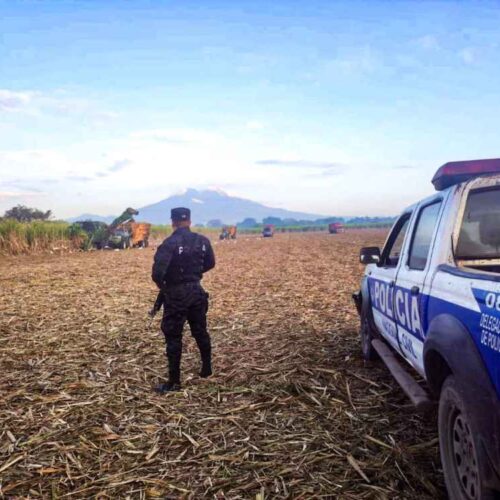 Personal de la Policía Nacional Civil y la Fuerza Armada en labores de patrullaje para mantener la cifra de cero Homicidios en El Salvador. Foto: PNC