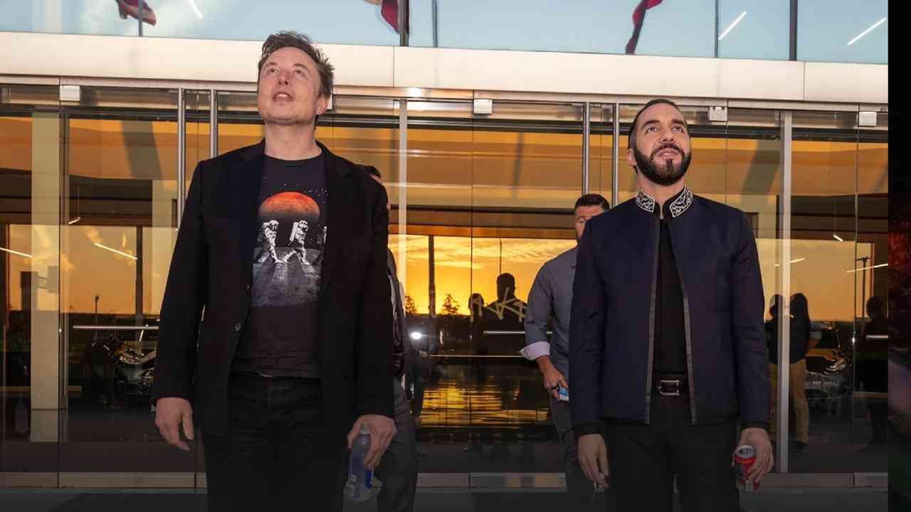 xAI y El Salvador anunciaron el primer Programa Nacional de Educación con IA en El Salvador en el mundo. La tecnología, basada en Grok, llegará a más de un millón de estudiantes como tutor personalizado de Primer Grado a Bachillerato. Archivo.