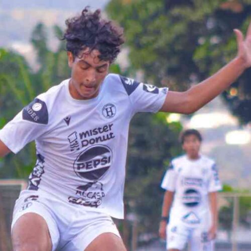 El Club Deportivo Hércules, que compite en la Segunda División, confirmó la contratación de Daniel Corti como su nuevo estratega, buscando reestructurar el plantel y lograr el ansiado ascenso. 𝑪.𝑫. 𝑯𝑬́𝑹𝑪𝑼𝑳𝑬𝑺 🏛️🇸🇻 @cdhercules_sv