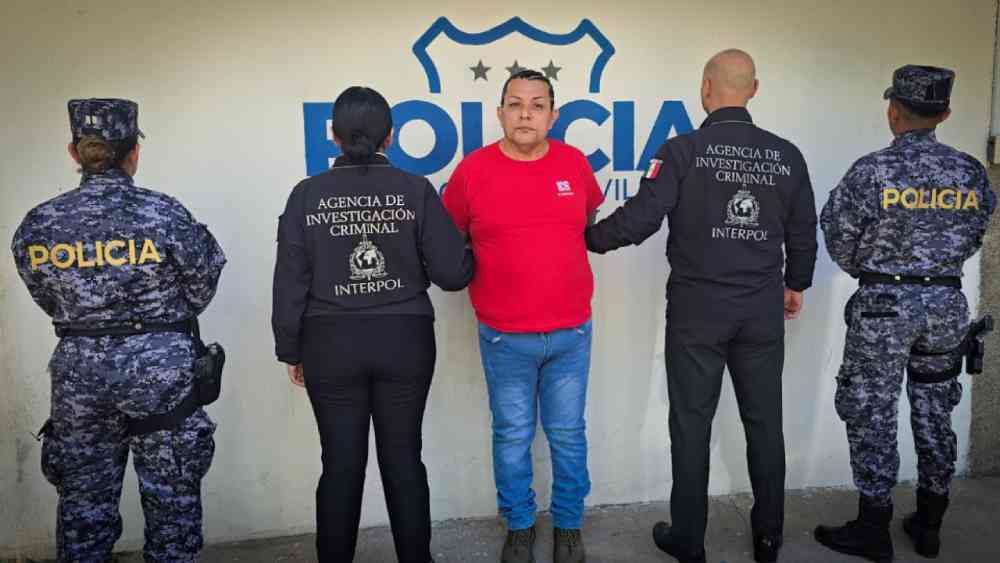 Agentes durante un operativo relacionado con la Migración irregular, un fenómeno que expone a los ciudadanos a graves peligros. Foto: FGR.