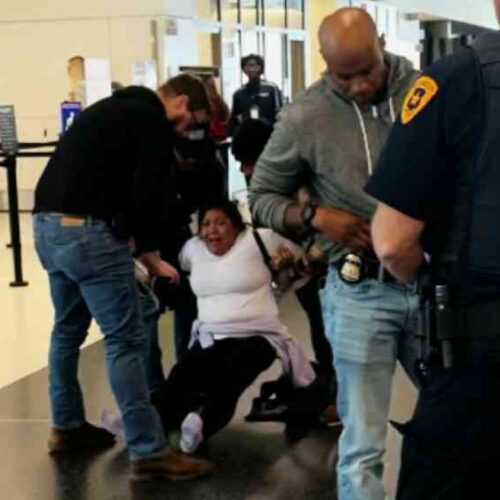 El activista de MAGA Derrick Evans, quien fue indultado por su rol en el asalto al Capitolio, exigió la Deportación de una salvadoreña. Foto: Captura de pantalla