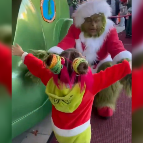 Un actor de parque temático se vuelve viral al dejar de lado el inglés para conectar con dos niños mexicanos de Guadalajara en su propio idioma. Foto: Cortesía.