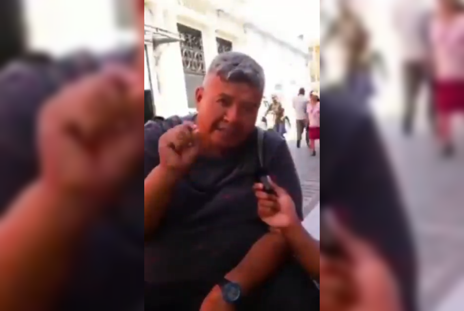 Comerciantes informales del Centro Histórico exigen una "indemnización" de $5,000 para liberar calles, mientras la municipalidad avanza con el plan de ordenamiento. Foto: Cortesía.