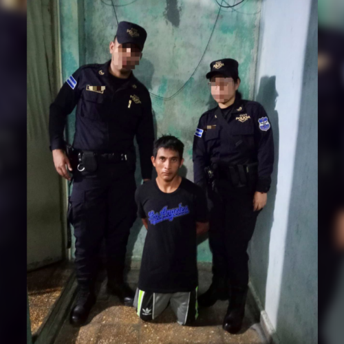 La Policía Nacional Civil (PNC) investiga el hallazgo del cuerpo de una mujer en San Juan Nonualco, La Paz, bajo el protocolo de posible Feminicidio. Foto: PNCSV.