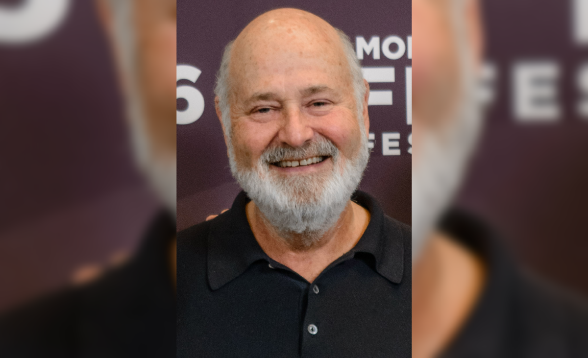 El presidente Donald Trump sugirió que el activismo del cineasta Rob Reiner provocó su homicidio, desatando críticas incluso dentro del movimiento republicano. Foto: Wikimedia Commons/ Rob Reiner.