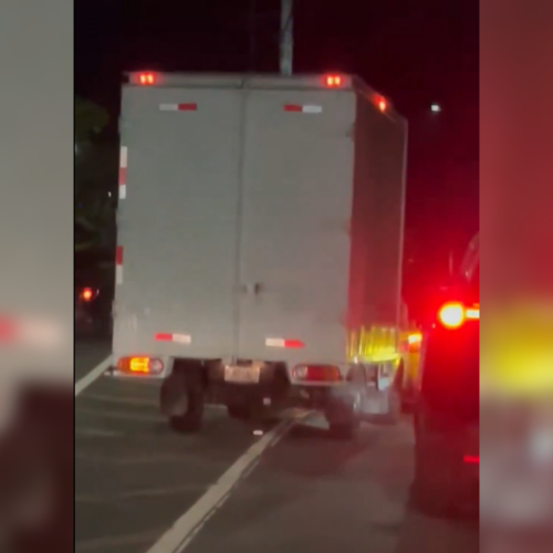 El VMT castigó con seis infracciones al conductor del vehículo P87AF9, tras ser denunciado en redes sociales por múltiples faltas graves a la Ley de Tránsito. Foto: @VMTElSalvador.