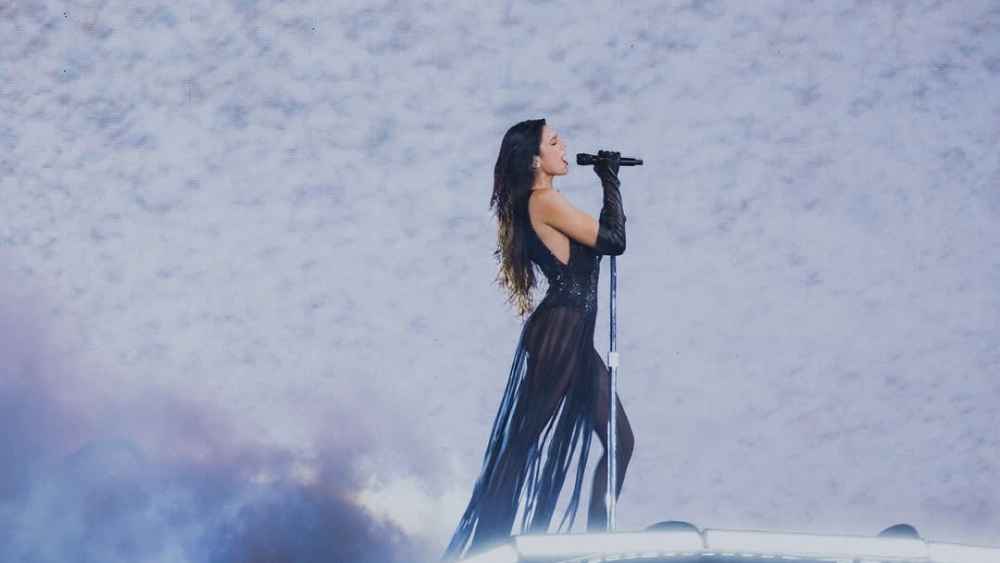 Dua Lipa paralizó el Foro Sol al cantar "Bésame Mucho" como Luis Miguel: la versión más romántica del Radical Optimism Tour que ya es viral en México. El momentazo que todos comparten. Foto: Facebook