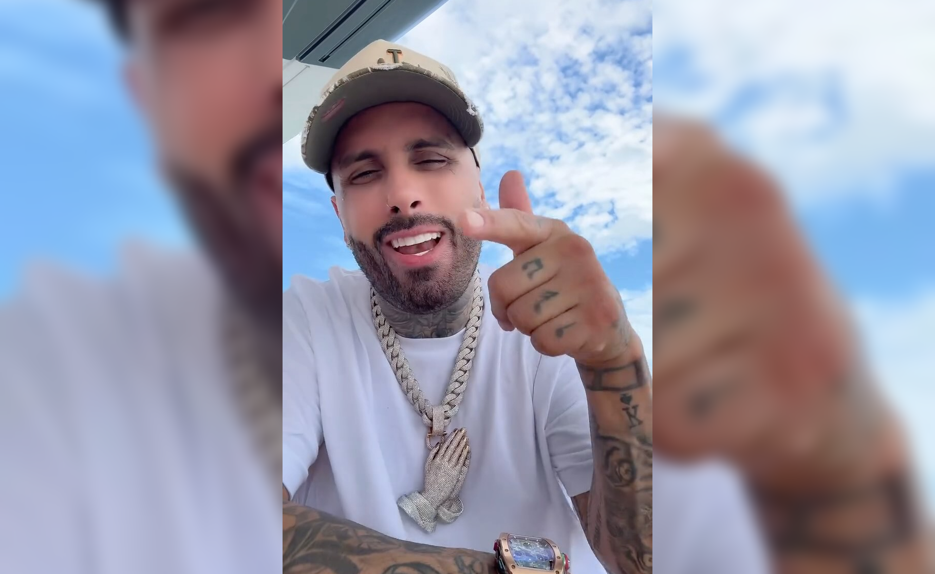 El reguetonero Nicky Jam asegura que El Salvador parece Mónaco y anuncia que visitará el país muy pronto tras quedar impactado por su transformación. Foto: @Nicky Jam