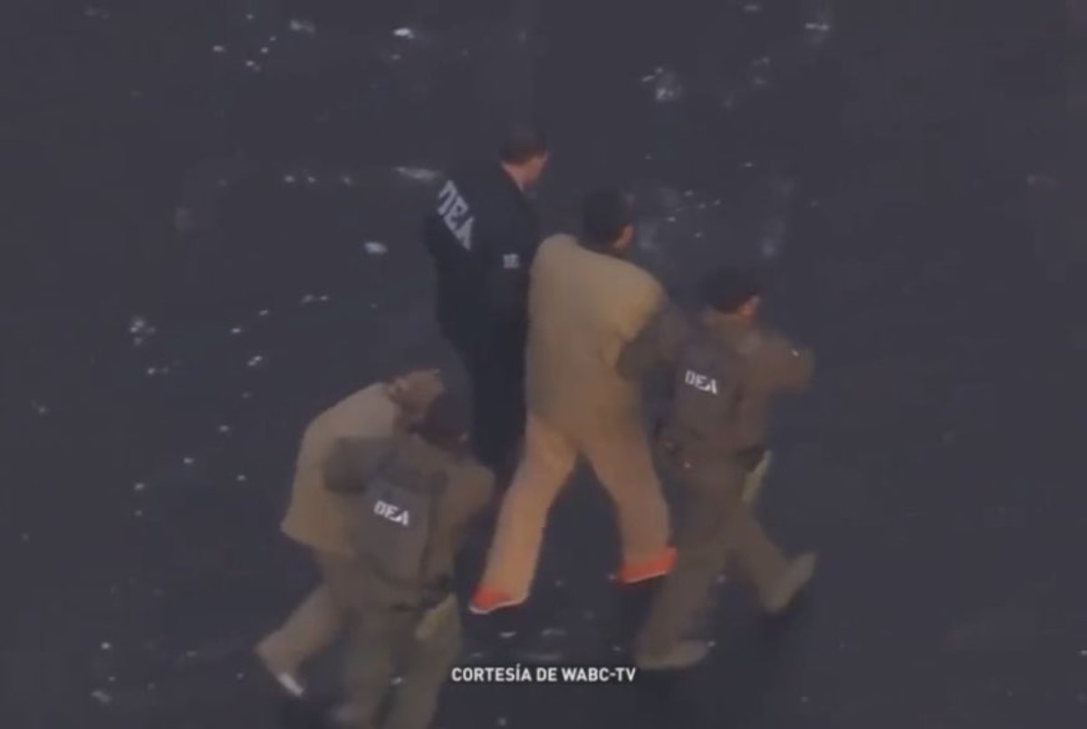 El derrocado líder venezolano y su esposa, Cilia Flores, comparecen ante un juez federal tras su captura en una operación militar en Caracas. Foto: Cortesía.