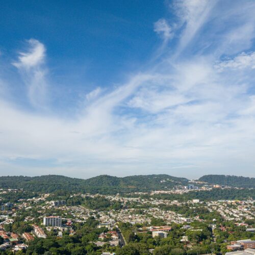 El Ministerio de Medio Ambiente prevé un ambiente caluroso durante el día y ráfagas de vientos de hasta 22 km/h en el territorio salvadoreño. Foto: @MedioAmbienteSV.