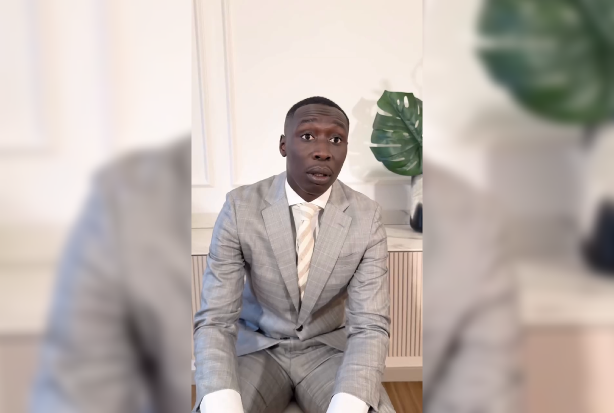 Khaby Lame, el tiktoker más seguido del mundo, vendió su empresa por $900 millones pero mantiene el control creativo y el 49% de la marca. Foto: @khaby00