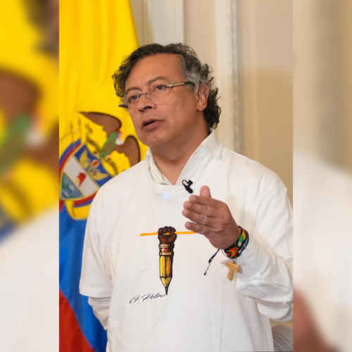 El presidente Gustavo Petro generó polémica al afirmar que "Jesús hizo el amor, a lo mejor con María Magdalena", provocando rechazo de sectores religiosos y políticos. Foto: @gustavopetrourrego