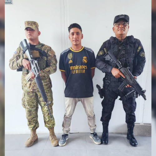 Erick Alexander Sánchez, alias "Guabina", fue ubicado en Tejutla. Posee un amplio historial por homicidio, extorsión y nexos con la MS-13. Las autoridades lo buscaban por agrupaciones ilícitas. Foto: @PNCSV.