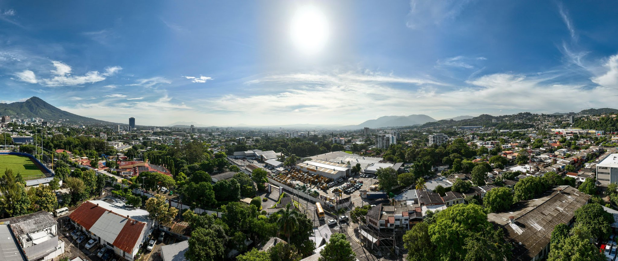 El Salvador experimenta condiciones estables con ambiente frío, cielos despejados y ráfagas de viento de hasta 30 km/h en zonas altas. El MARN recomienda precaución ante el marcado ambiente frío. Foto: MARN.